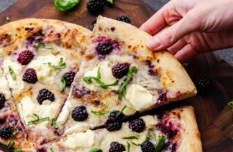 Blackberry Basil Ricotta Pizza