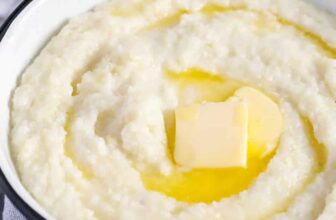 Easy methods to Prepare dinner Grits {Creamy & Scrumptious!}
