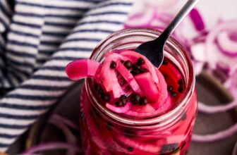 Tips on how to Make Pickled Pink Onions